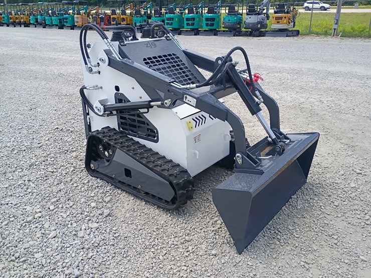#l63-011-•-2026-zjg-380-mini-skid-steer-image-6