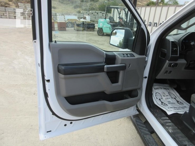 2017-ford-f150-xlt-image-13