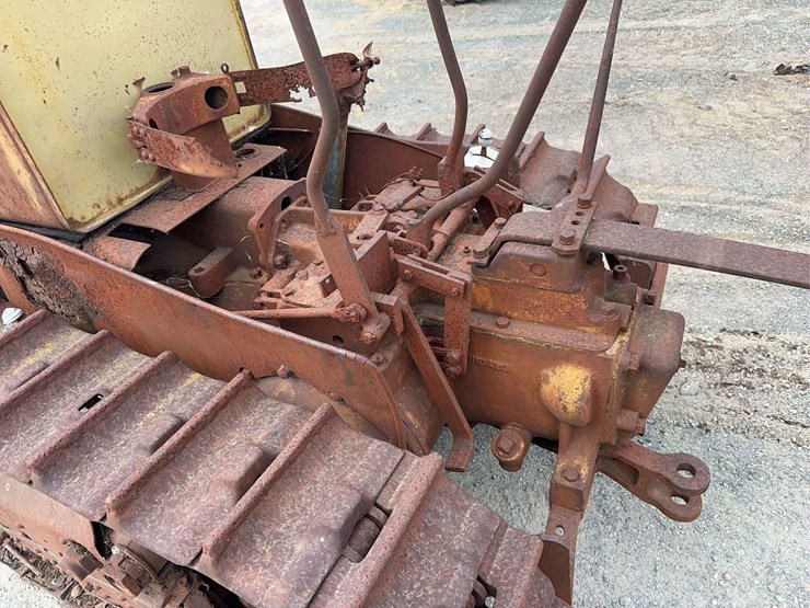 holt-caterpillar-image-18