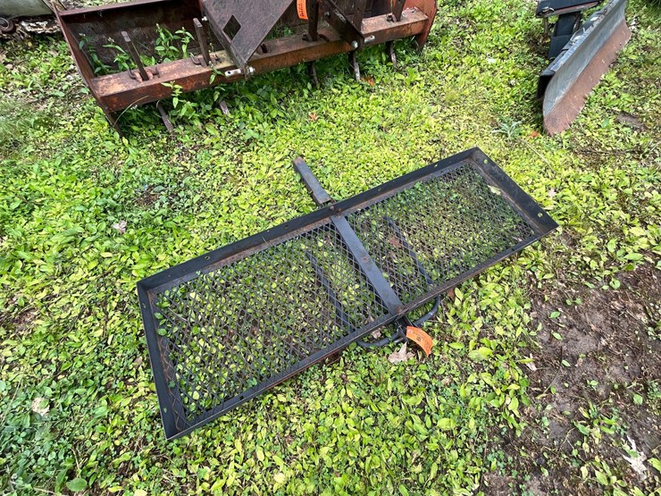 #6123-•-car-storage-hitch-attachment-image-2