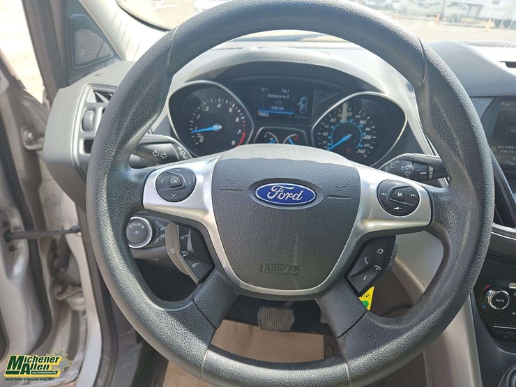 2014-ford-escape-image-18