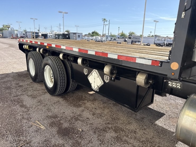 2007-freightliner-m2-112-f/b-image-5