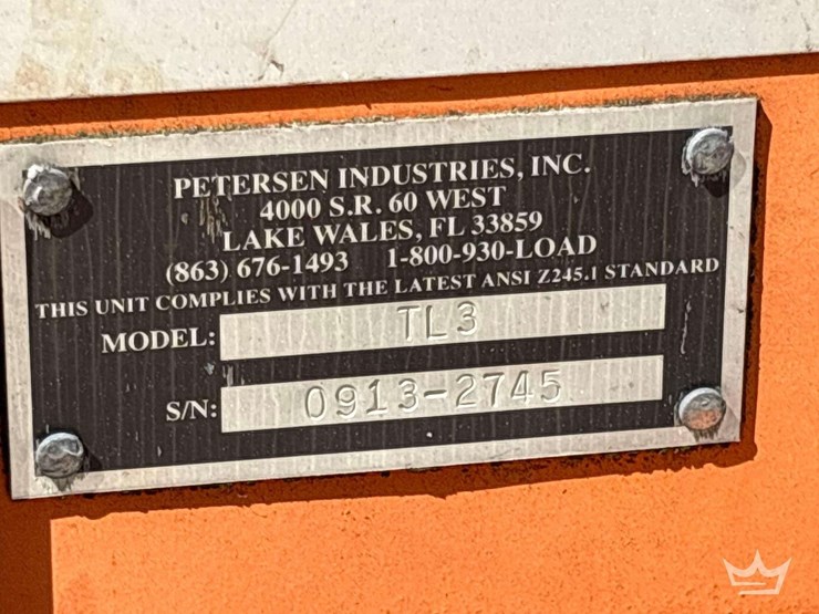 2014-freightliner-m2-106-image-22