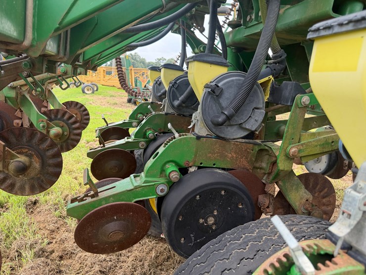 john-deere-1790-image-156
