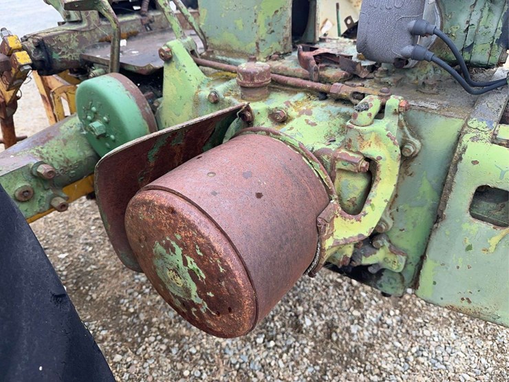 john-deere-model-b-image-33