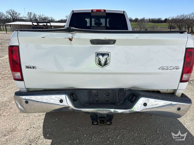 2014-dodge-2500-image-23