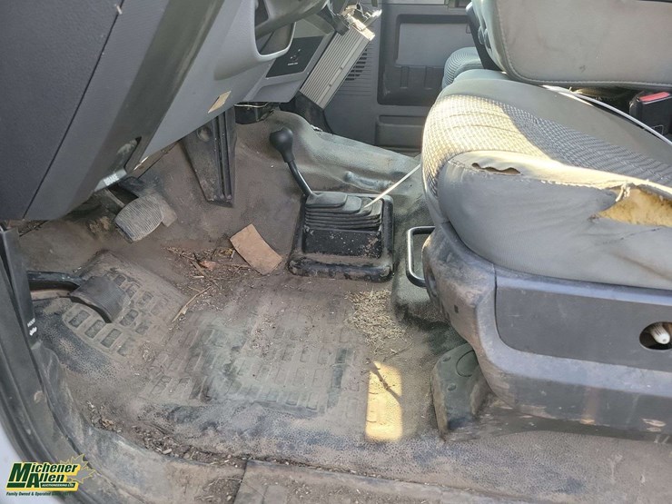 2012-ford-f350-image-15
