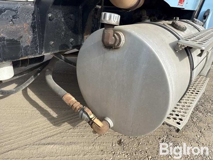 2008-kenworth-t800-image-16