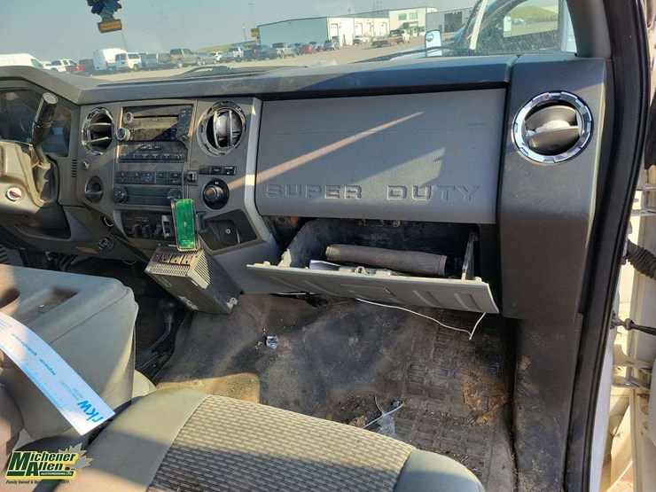 2012-ford-f350-image-32