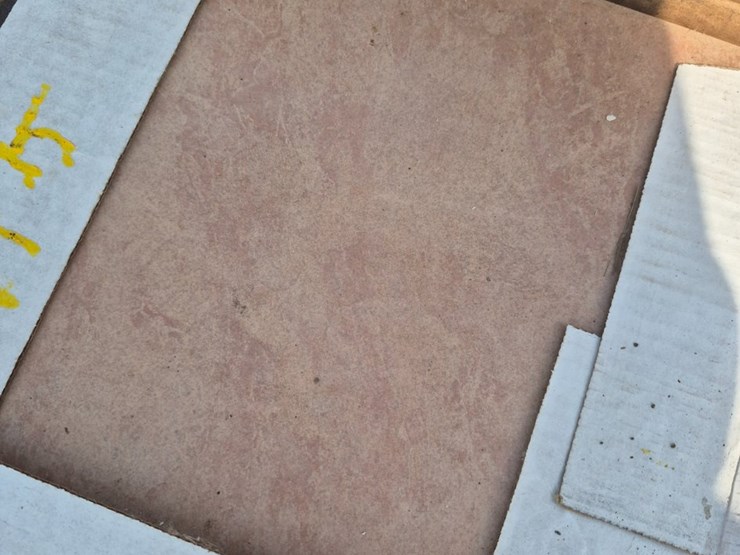 #115-•-3-boxes-glazed-ceramic-tile-image-2
