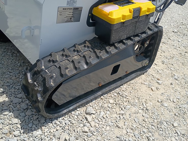 #l63-022-•-2026-zjg-380-mini-skid-steer-image-20
