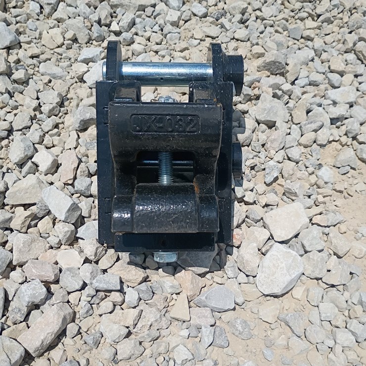#L63-039 • Quick Coupler Mini Excavator Attachment