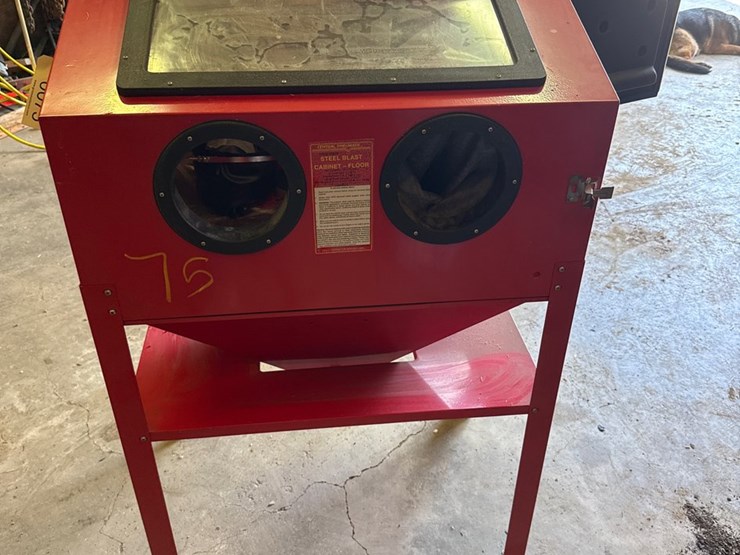 #75-•-central-pneumatic-steel-blast-cabinet-image-1