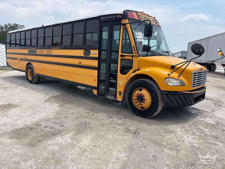2016-freightliner-b2-image-2