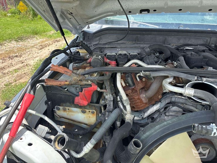 2016-ford-f550-image-8