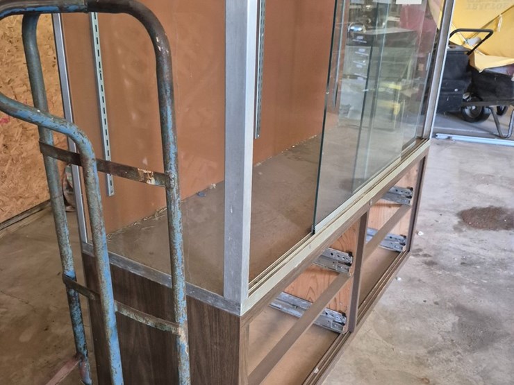 #127-•-display-cabinet-image-4