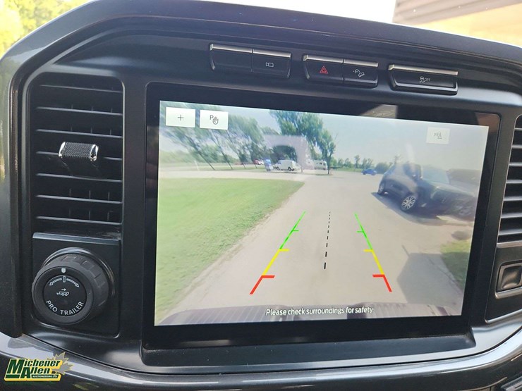 2022-ford-f150-image-24