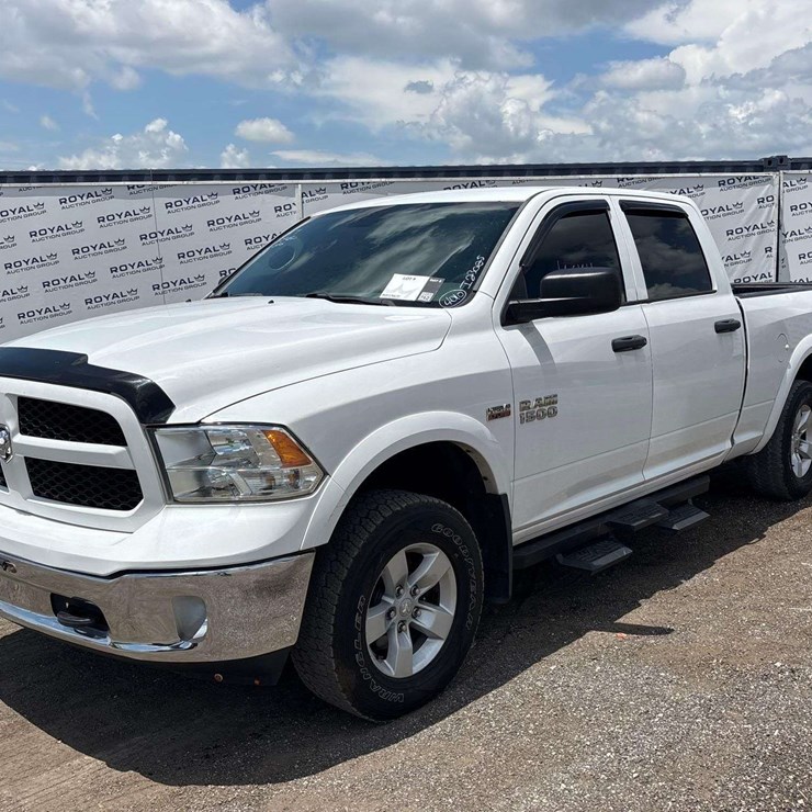 2017 DODGE 1500
