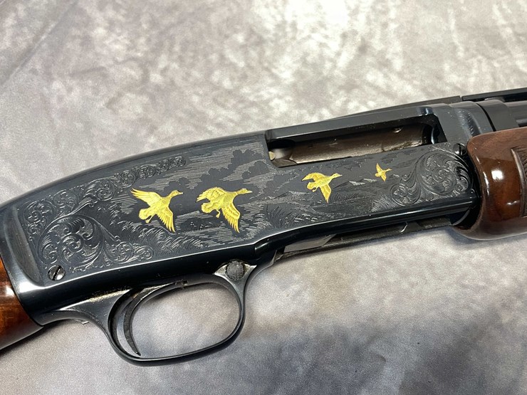 #10652-•-browning-model-42,-410-ga.-pump-action-shotgun,-sn:-03437nz982-image-14