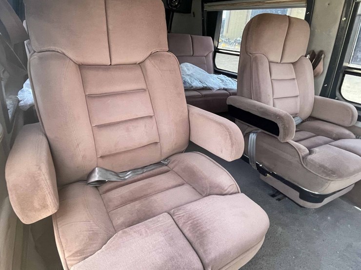 1988-chevrolet-g20-image-54