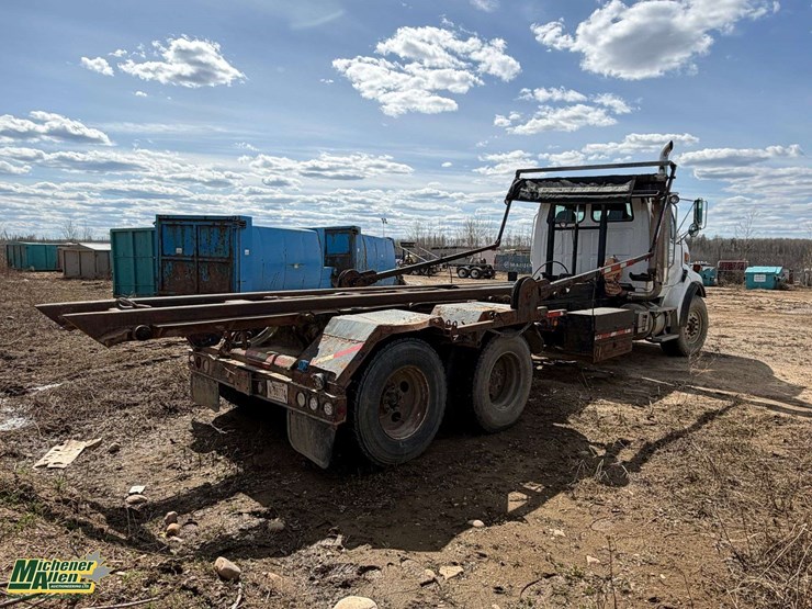 2006-sterling-lt9500-image-3