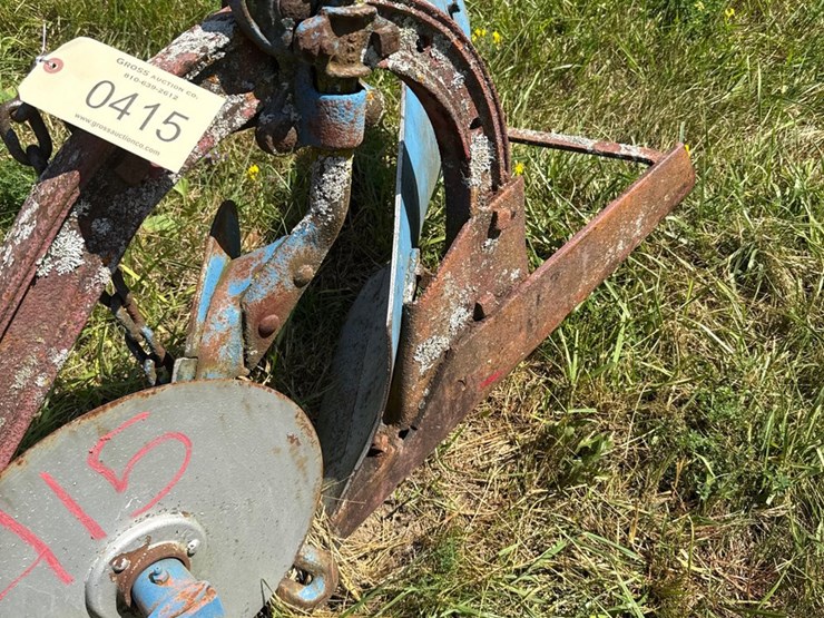 #415-•-single-bottom-plow-image-6