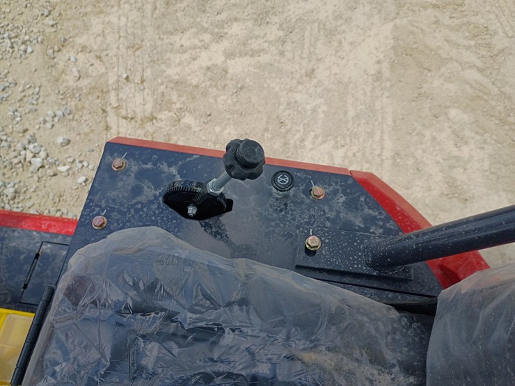 #l63-001-•-2026-zjg-12-mini-excavator-[damaged]-image-15