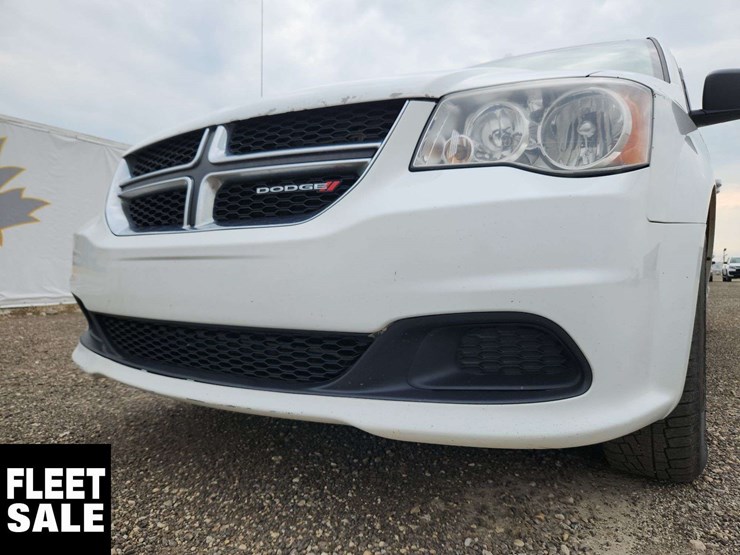 2016-dodge-grand-caravan-image-41