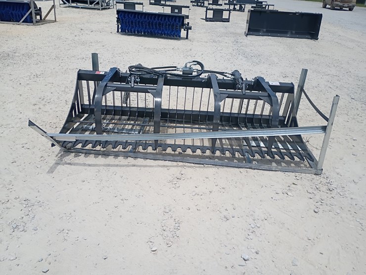 #l64-073-•-jct-rock-grapple-skid-steer-attachment-image-1