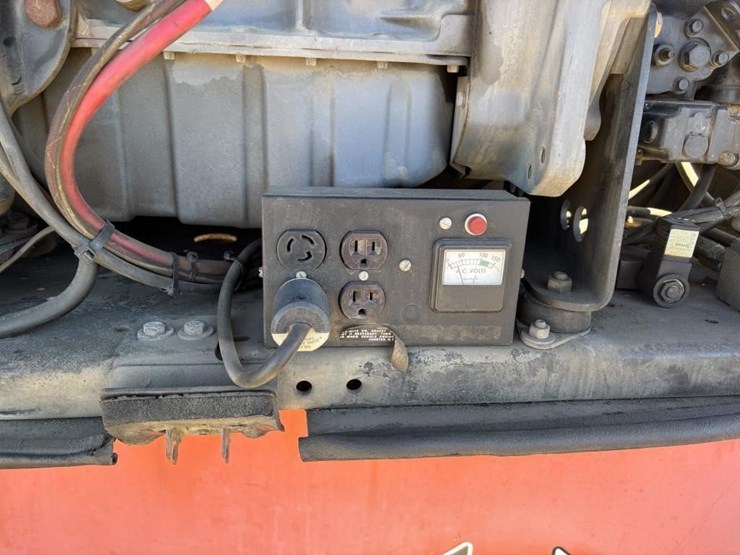 2003-jlg-600a-image-47