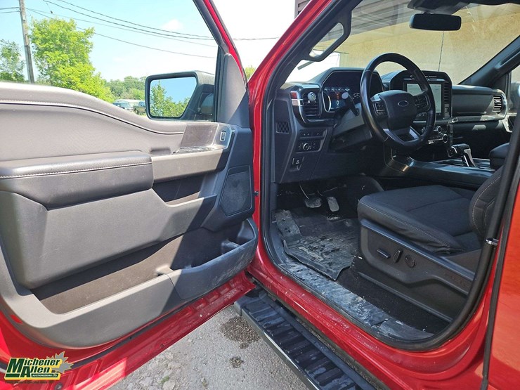 2022-ford-f150-image-13