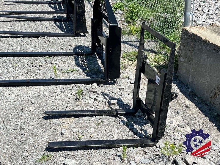 unused-2026-future-crawler-excavator-forks-image-2