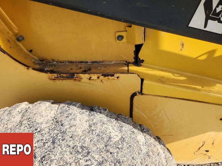 deere-326d-image-45