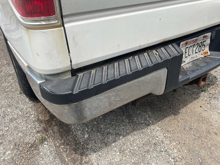 2014-ford-f150-xl-image-30