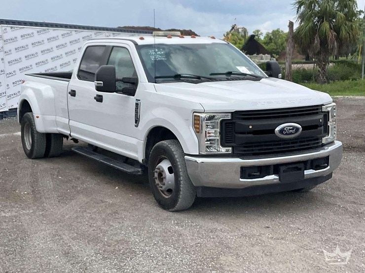 2018-ford-f350-image-2