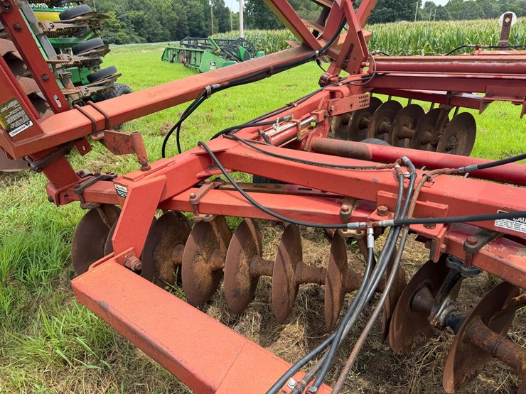 case-ih-3950-image-46