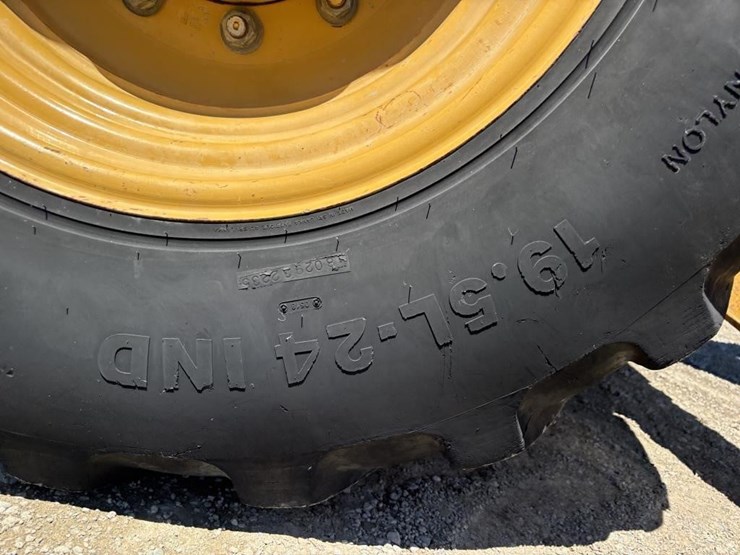 2007-caterpillar-420e-image-34