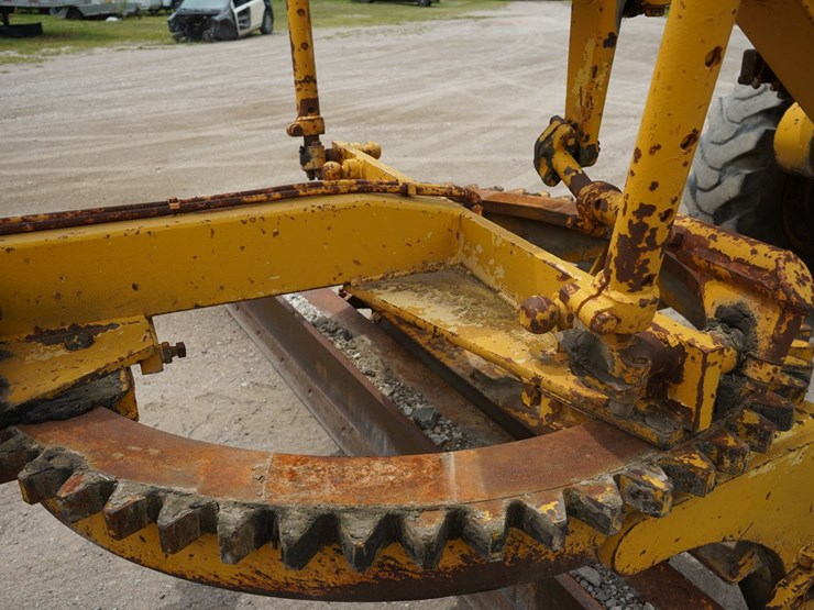 allis-chalmers-m100-motor-grader-image-9