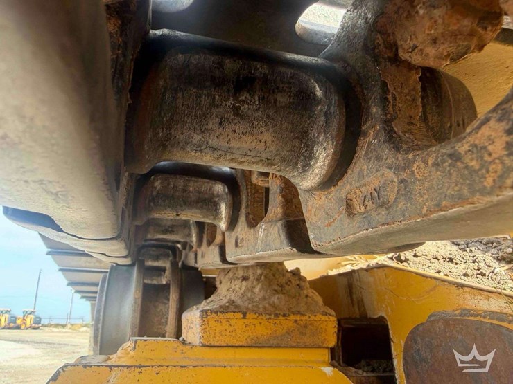 2020-deere-700k-xlt-image-58
