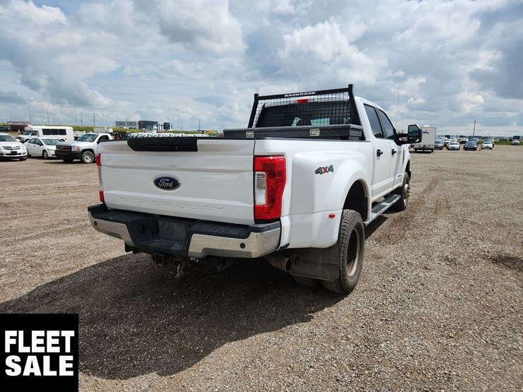 2019-ford-f350-image-3