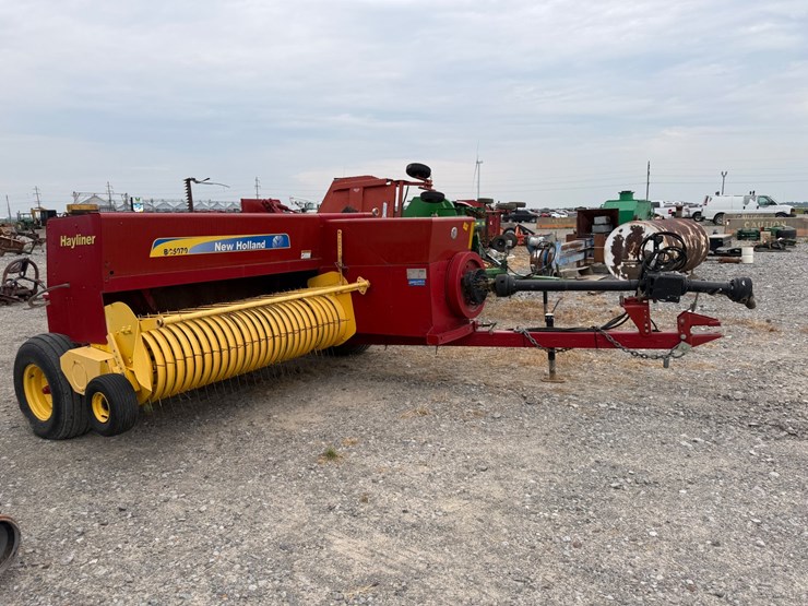 2017-new-holland-bc5070-image-1