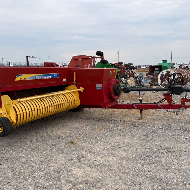 2017 NEW HOLLAND BC5070