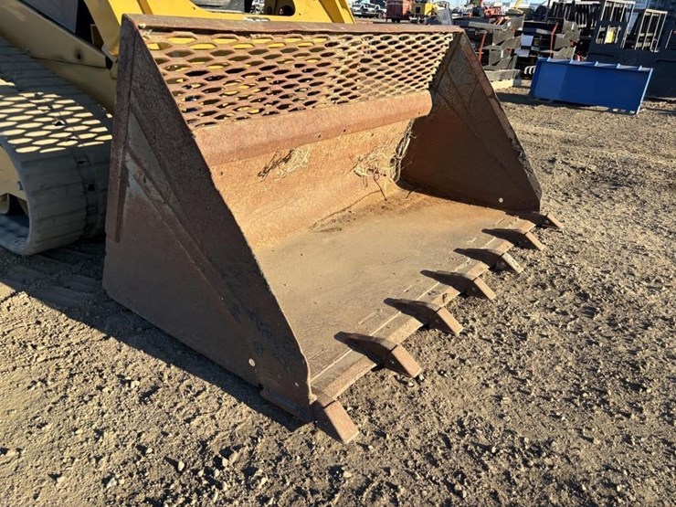 2018-caterpillar-259d-image-11