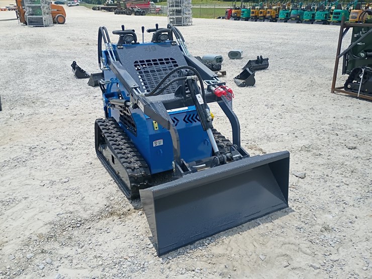 #l63-017-•-2026-zjg-380-mini-skid-steer-image-6
