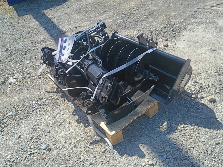 #l66-020-•-agt-mini-excavator-attachment-set-image-2