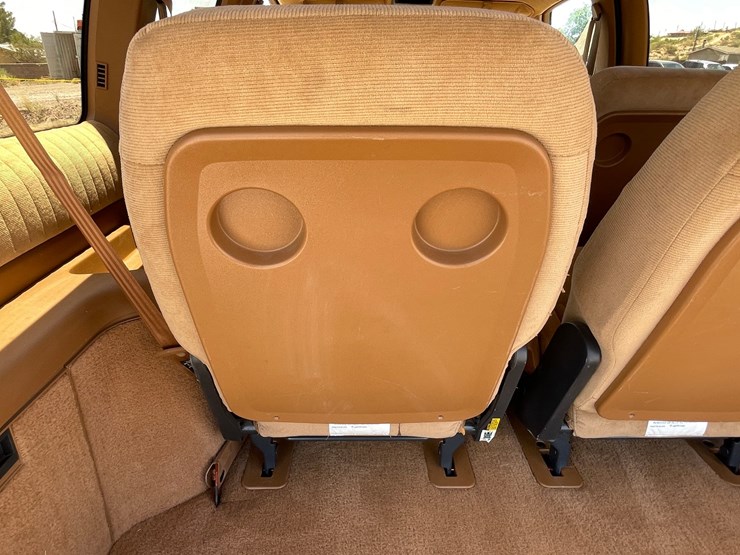 #2100-•-1990-pontiac-transport-van-se,-title-in-delay-image-54