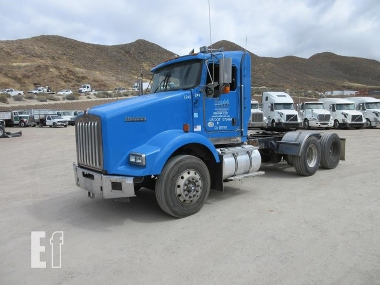 2015-kenworth-t800-image-1