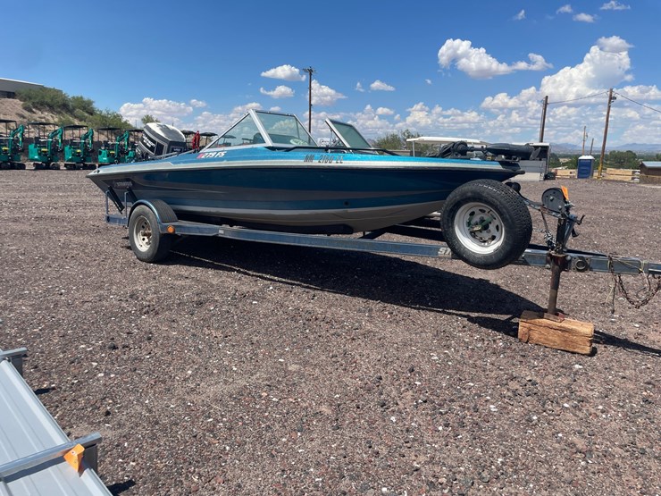 #2151-•-1989-stratos-bass-boat-and-stratos-trailer-image-3
