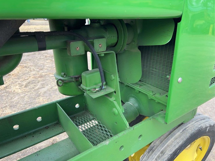 john-deere-h-image-16