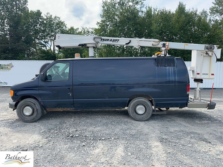 2006-ford-econoline-350-image-8